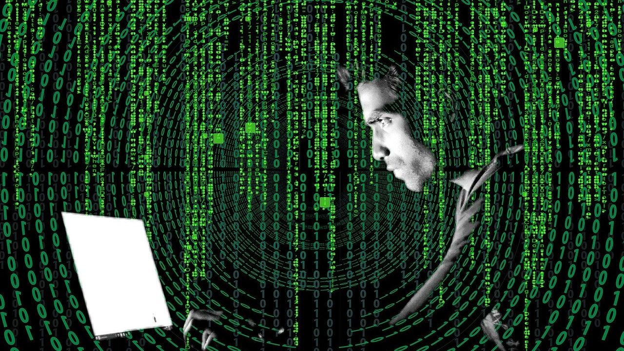 Ekspert ds. cyberbezpieczeństwa przestrzega przed rosyjską dezinformacją