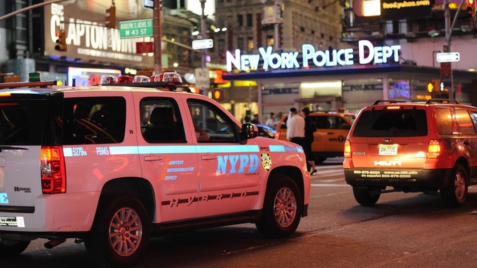 Broń w nowojorskim metrze wyzwaniem dla NYPD